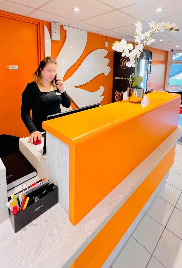 Premiere Classe St Quentin En Yvelines Elancourt Trappes Eksteriør billede