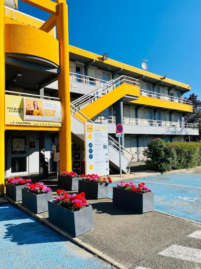 Premiere Classe St Quentin En Yvelines Elancourt Trappes Eksteriør billede
