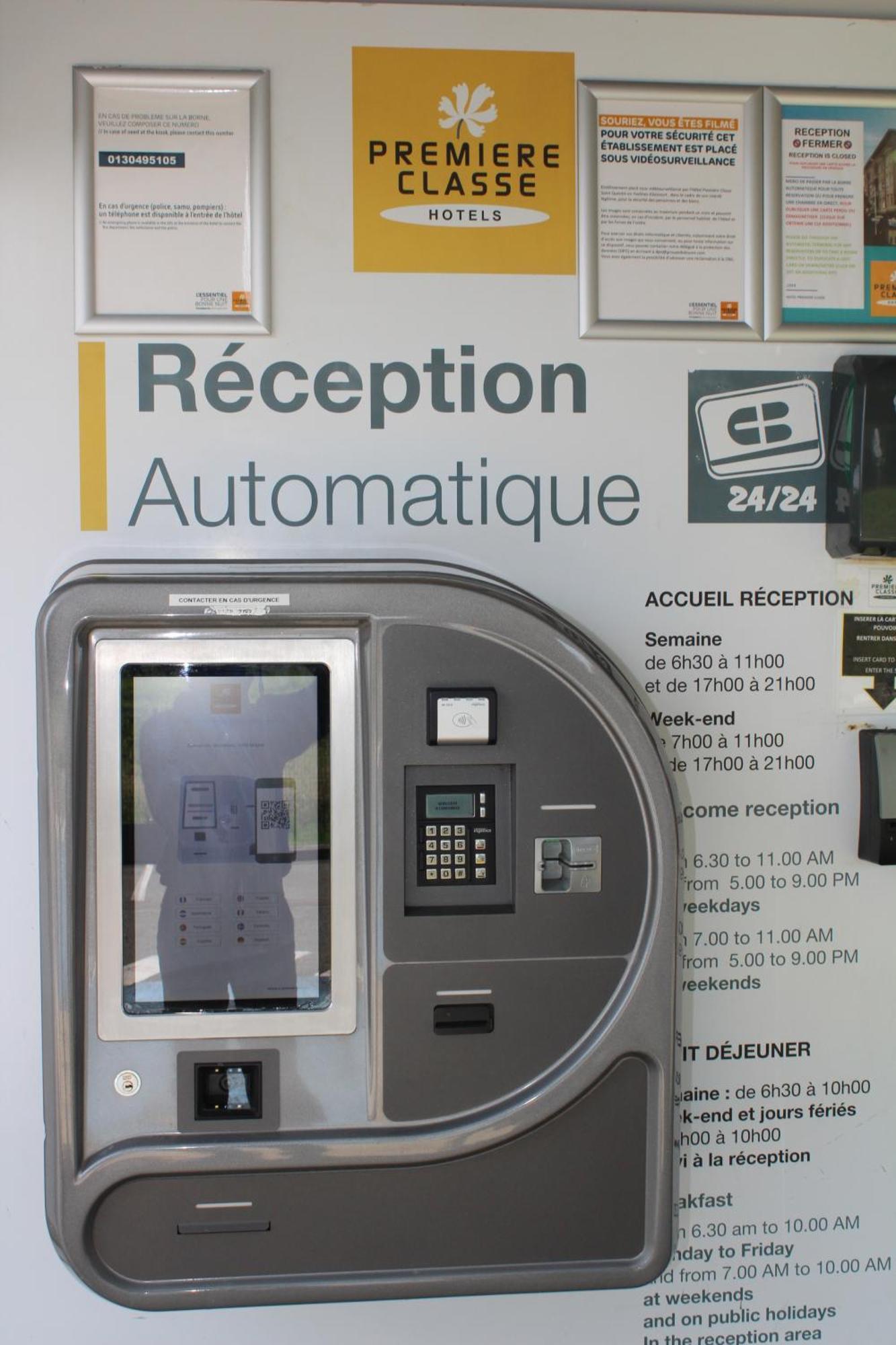 Premiere Classe St Quentin En Yvelines Elancourt Trappes Eksteriør billede